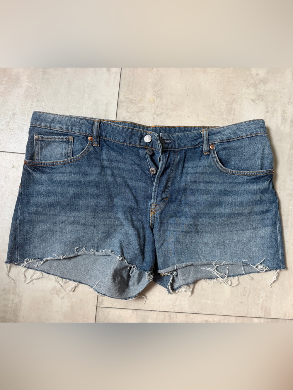 NWOT Women’s H&M Denim Shorts